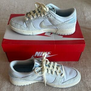 Nike Dunk Low Sneakers